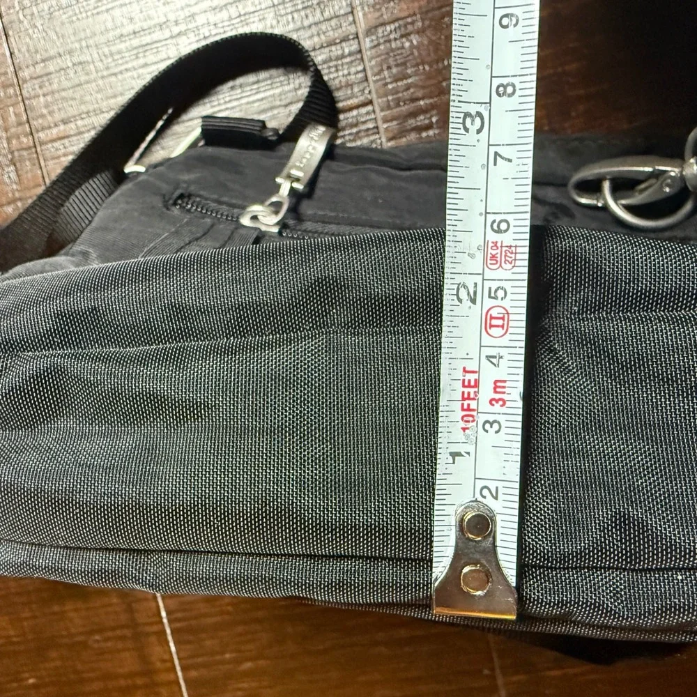 Baggallini crossbody bag